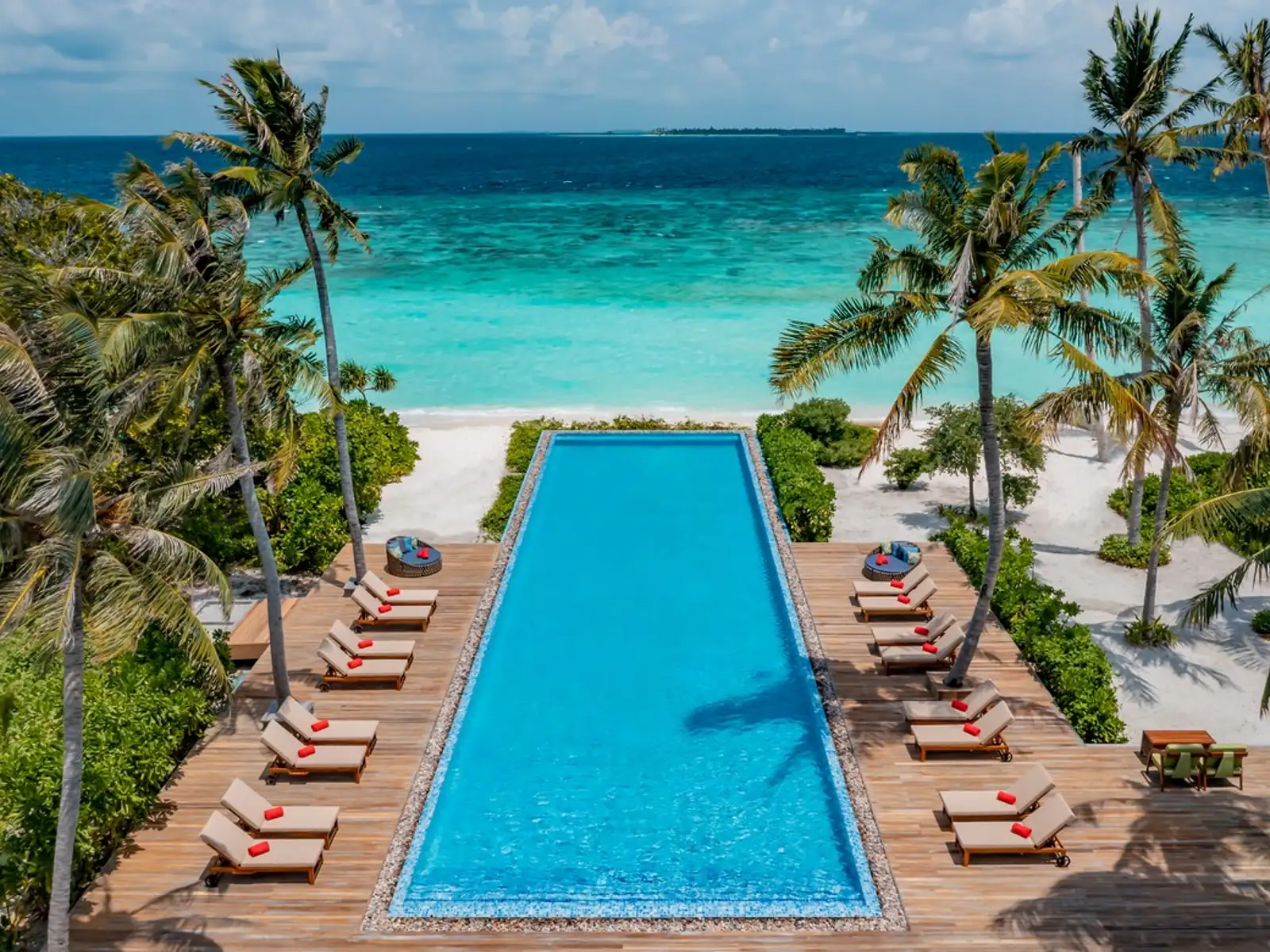 siyam world beach