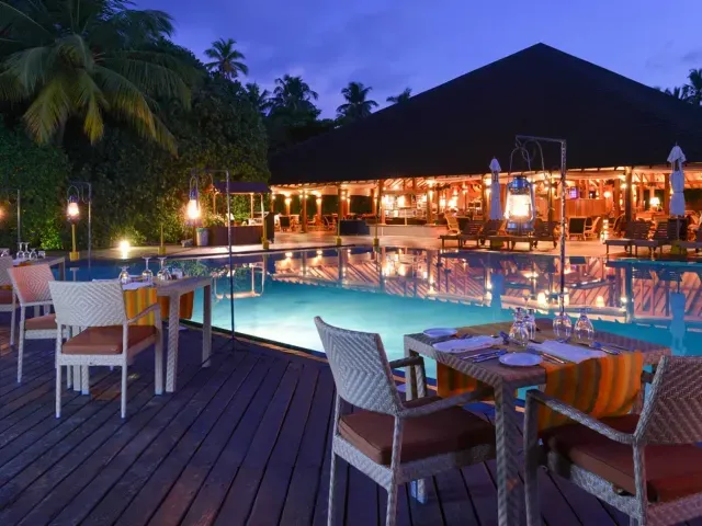 Adaaran Meedhupparu & Prestige Water Villas photo 2