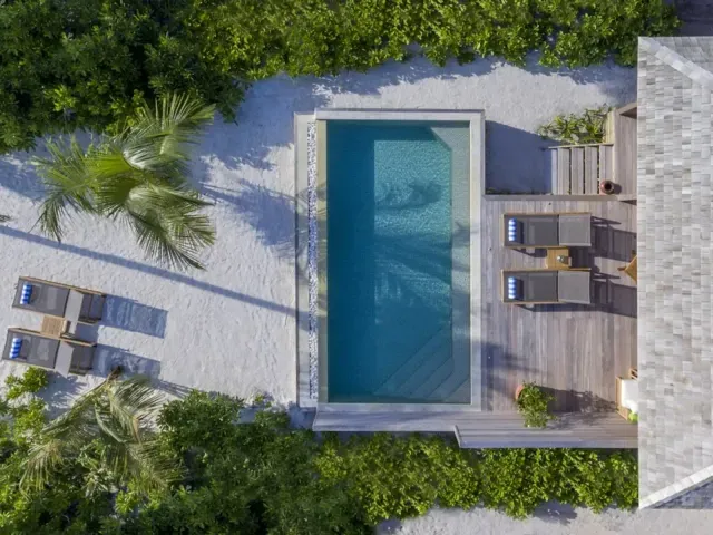 Hurawalhi Island Resort photo 4