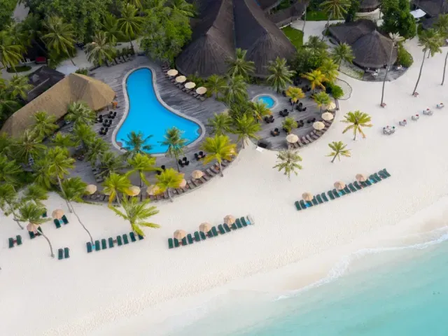 Kuredu Island Resort & Spa photo 4