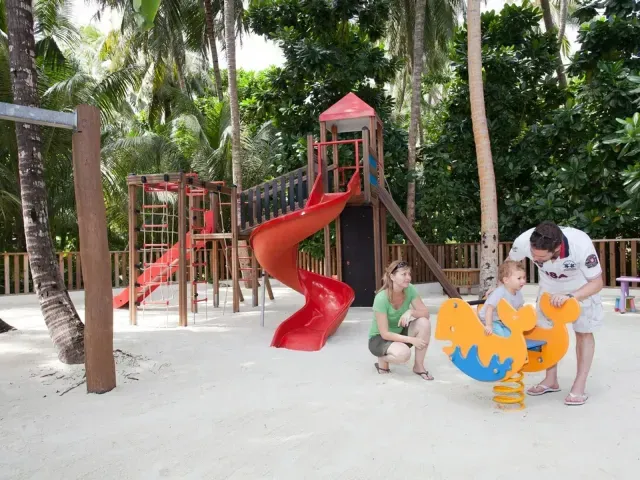 Vilamendhoo Island Resort & Spa photo 6