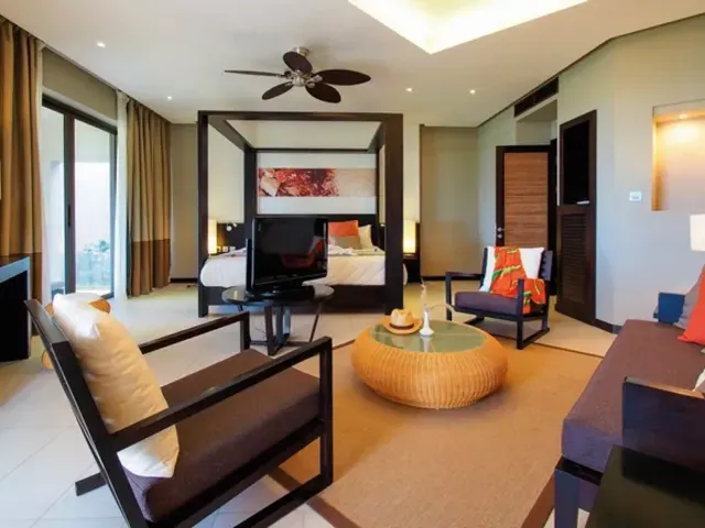 Crystals Beach Resort photo 3