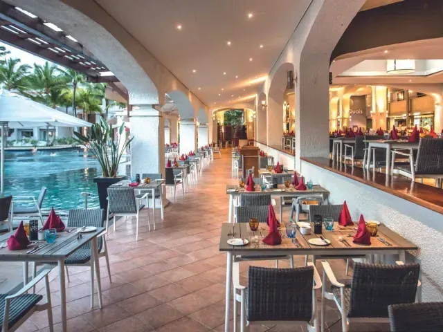 Mauricia Beachcomber Resort & Spa photo 9