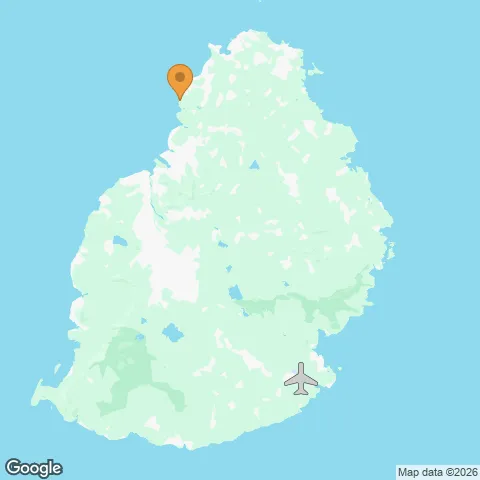 Map of Victoria Beachcomber Resort & Spa and the nearest airport