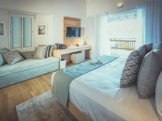 Carana Beach Hotel photo 3