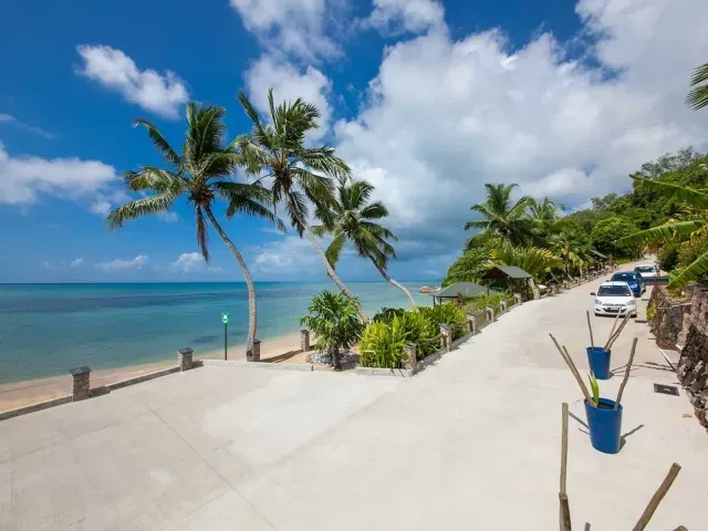 Coco de Mer Hotel & Black Parrot Suites photo 7