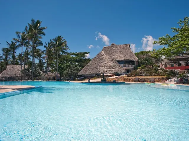 Karafuu Beach Resort & Spa photo 4