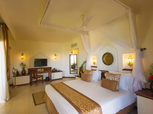Sea Cliff Resort & Spa photo 2